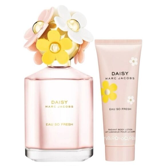 Marc Jacobs Daisy Eau So Fresh 4.2 oz Eau de Toilette & Body Lotion Set … - Picture 14 of 17